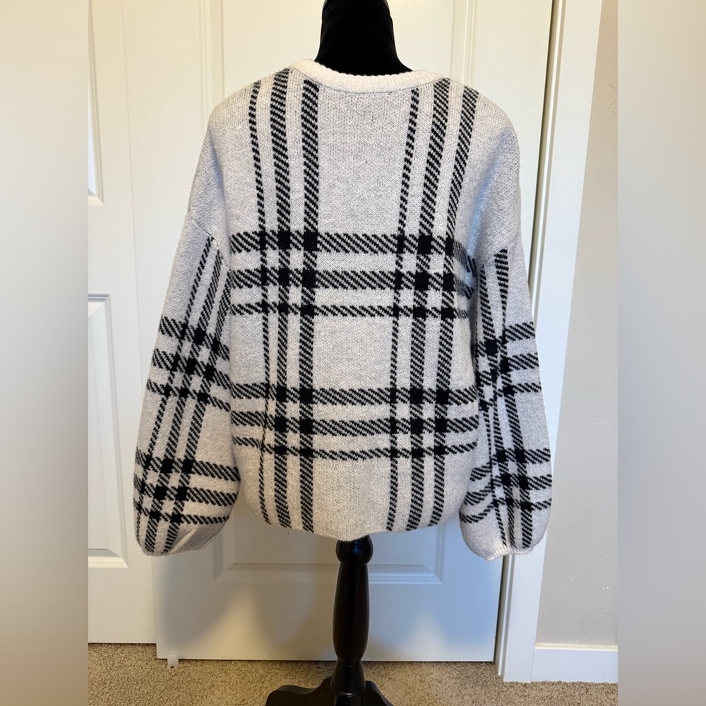 Z Supply Plaid Black and White Sweater - Picture 3 of 7